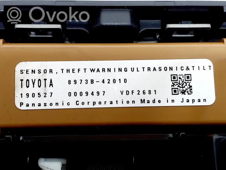 Toyota RAV 4 (XA50) Éclairage lumière plafonnier avant 867E133011