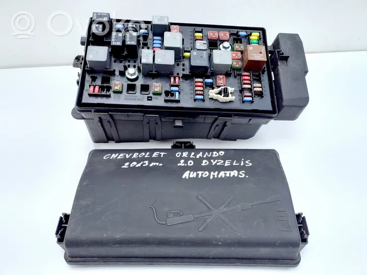 Chevrolet Orlando Fuse box set 96982038