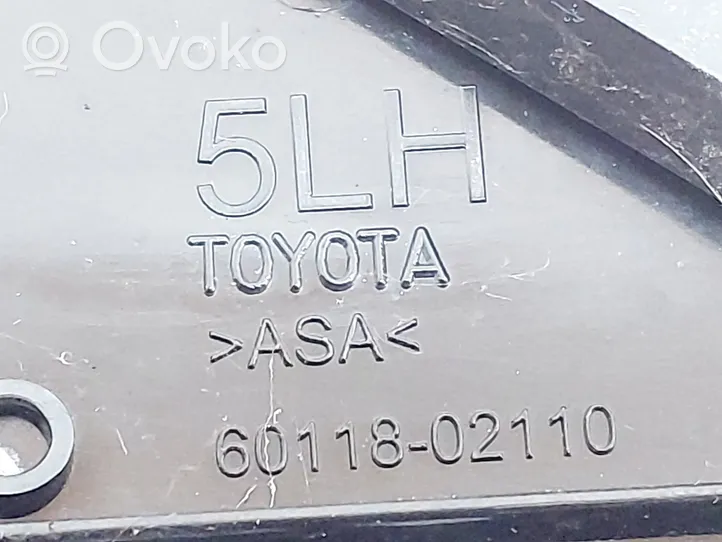 Toyota Auris E180 Spārna dekoratīvā apdare (moldings) 6011802110