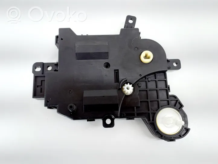 Toyota Yaris XP210 Activador/motor del colector de admisión 0638009100