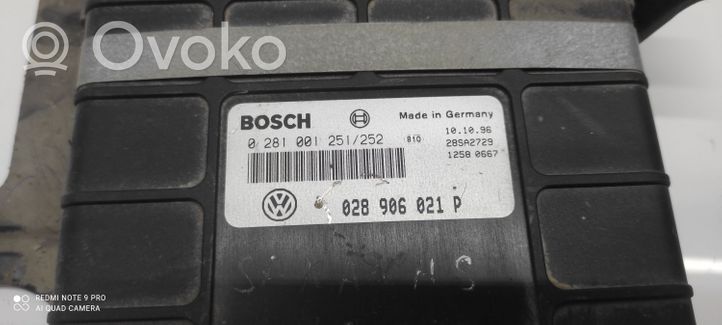 Volkswagen Sharan Sterownik / Moduł ECU 028906021P