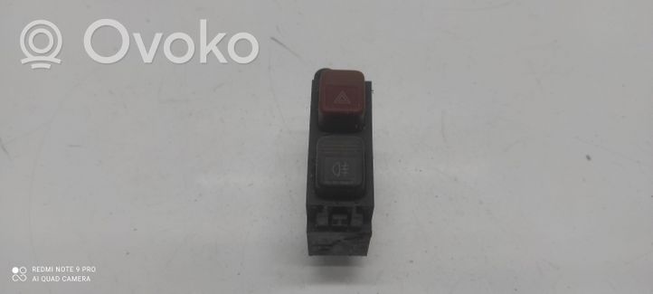 Mazda 626 Hätävilkkujen kytkin GK766170A