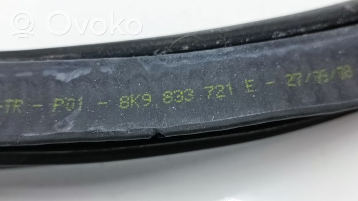 Audi A4 S4 B8 8K Etuoven kumitiiviste (kiinni ovessa) 8K9833721E