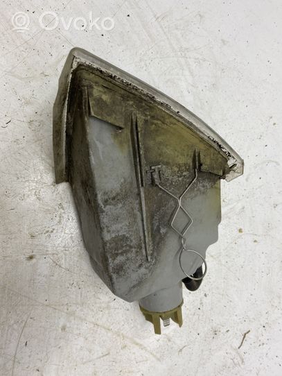 Opel Omega A Front indicator light 