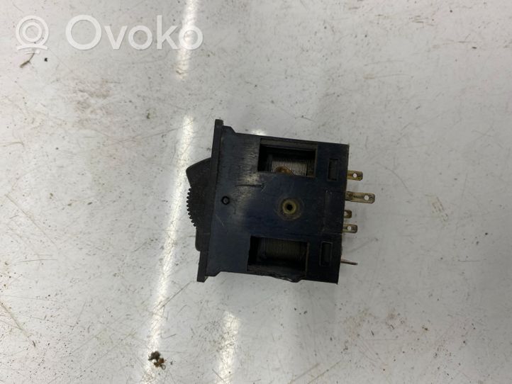 Volkswagen Golf II Light switch 321941531G