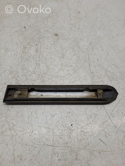 BMW 3 E30 Rivestimento parafango (modanatura) 1953927