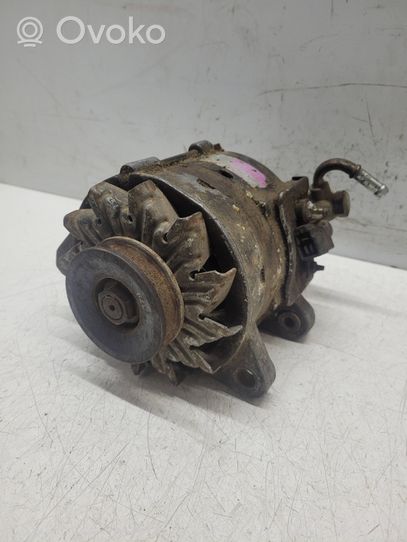 Toyota Corolla E90 Generatore/alternatore 