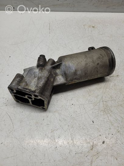 Mercedes-Benz W123 Support de filtre à huile 1021800711