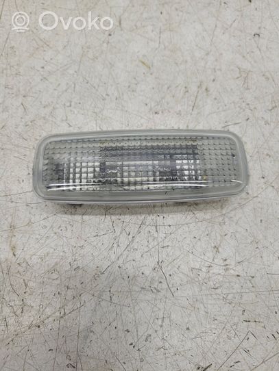 Audi TT Mk1 Illuminazione sedili posteriori 8L0947105A