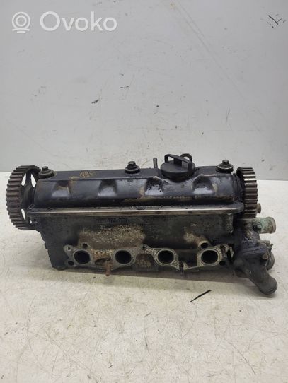 Volkswagen Polo II 86C 2F Testata motore 031103373