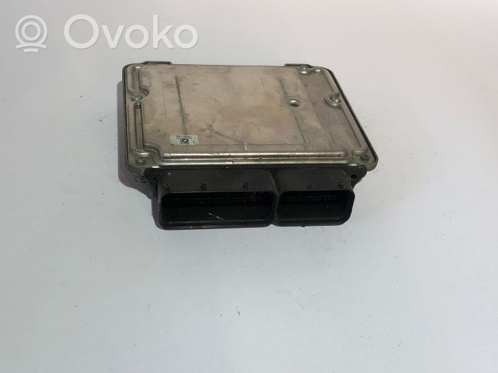 Opel Insignia A Unité de commande, module ECU de moteur 5557353900RD