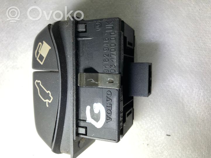 Volvo S70  V70  V70 XC Bouton interrupteur de trappe à essence 9162946