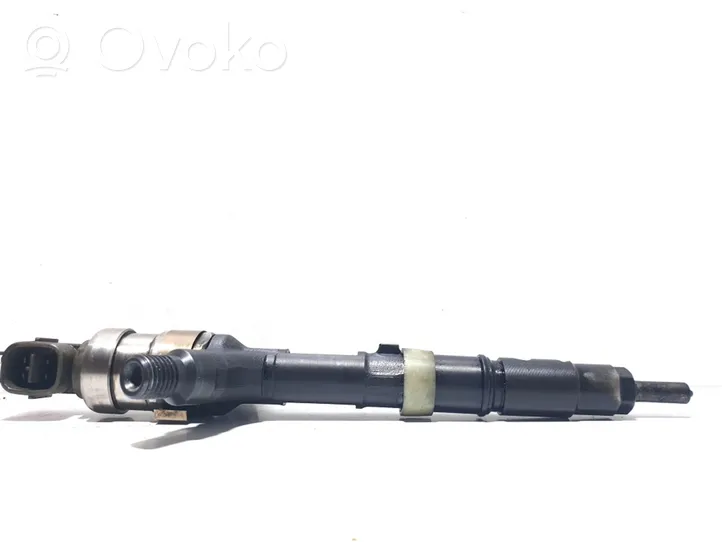 Toyota RAV 4 (XA20) Injecteur de carburant 23670-27030