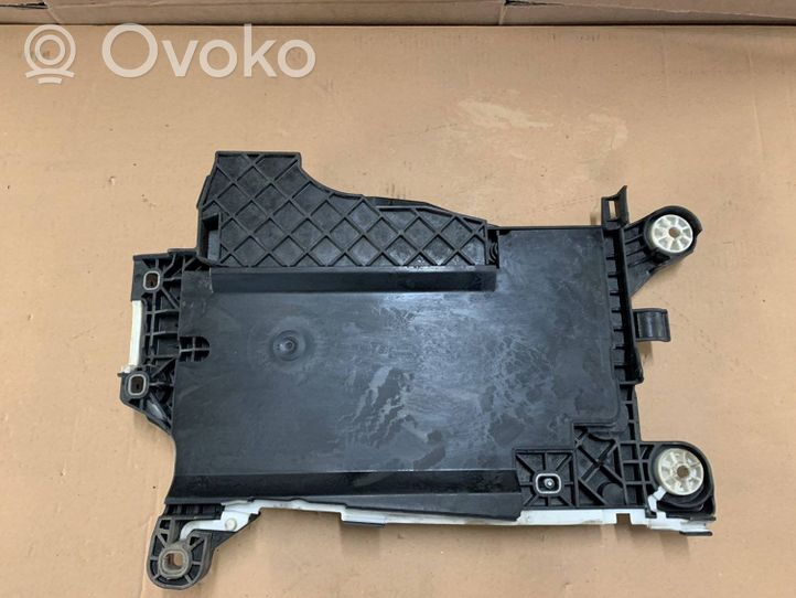 BMW X1 F48 F49 Vassoio scatola della batteria 7641798