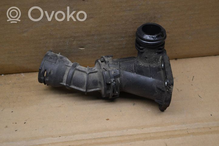 Volkswagen Golf VII Thermostat housing 04L121111