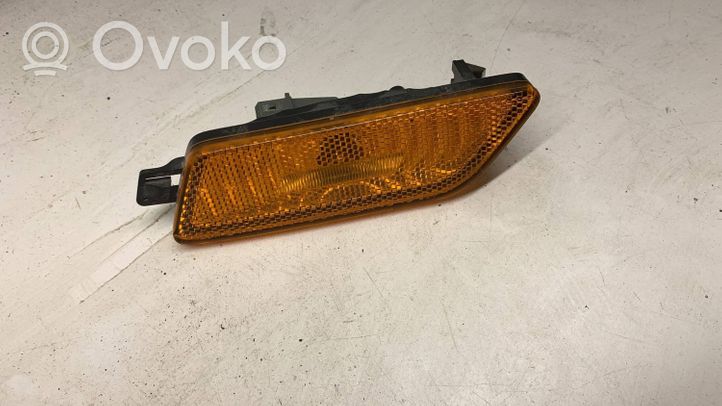 Porsche Macan Indicatore di direzione del parafango anteriore 95B945119