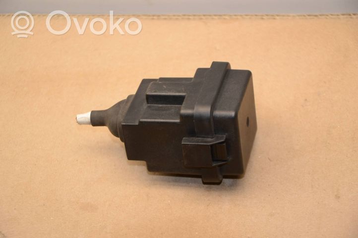 Audi A5 Other relay  8W0937124A