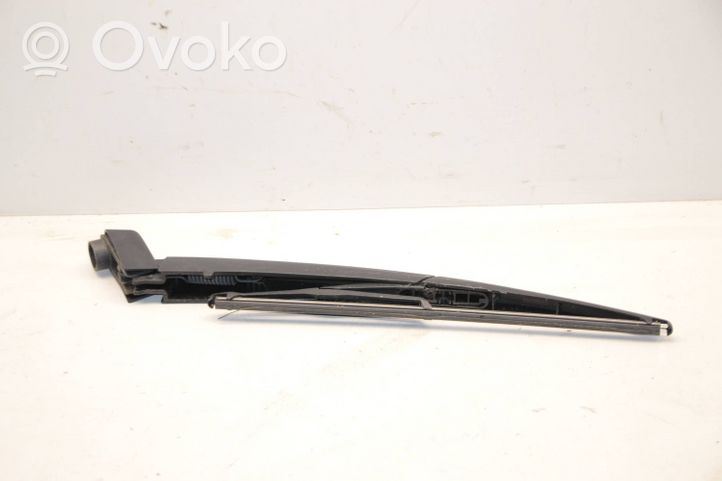 Nissan Qashqai Ramię wycieraczki szyby tylnej W000007598