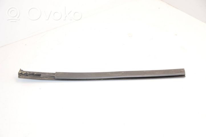 Toyota RAV 4 (XA40) Osłona relingu dachowego 7555242040