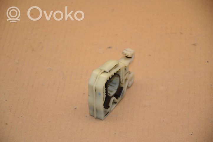 Skoda Octavia Mk4 Staffa di montaggio del radiatore 5Q0121367G