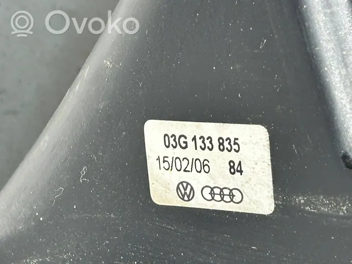 Audi A4 S4 B7 8E 8H Ilmansuodattimen kotelo 03G133835