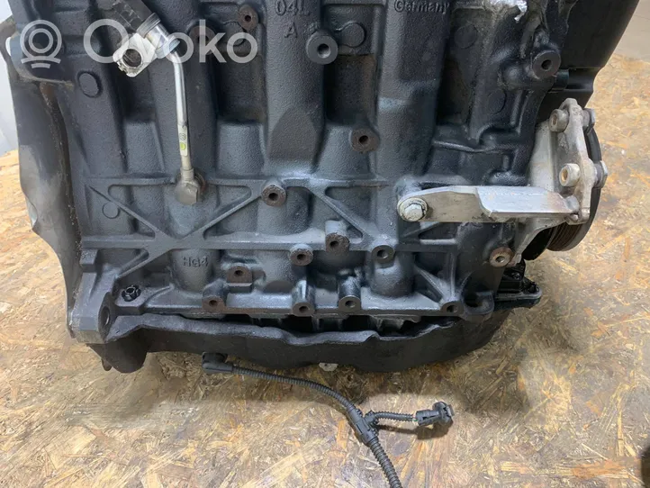 Volkswagen Golf VII Engine 04L100090