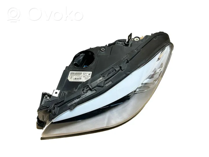 BMW 5 F10 F11 Lampa przednia 7203251