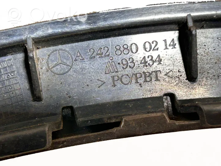 Mercedes-Benz B W246 W242 Etupyöräkotelon koristelista A2428800214