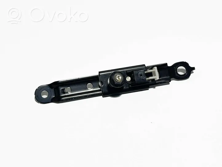 Toyota Avensis T270 Rail de réglage hauteur de ceinture de sécurité 7320002100