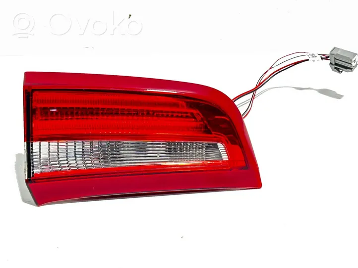 Volvo S60 Luci posteriori del portellone del bagagliaio 30796271