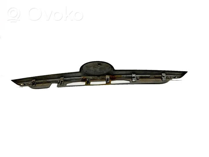 Toyota Verso Takaluukun rekisterikilven valon palkki 768110F100