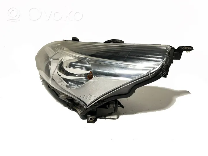 Toyota Verso Faro/fanale 811700F161