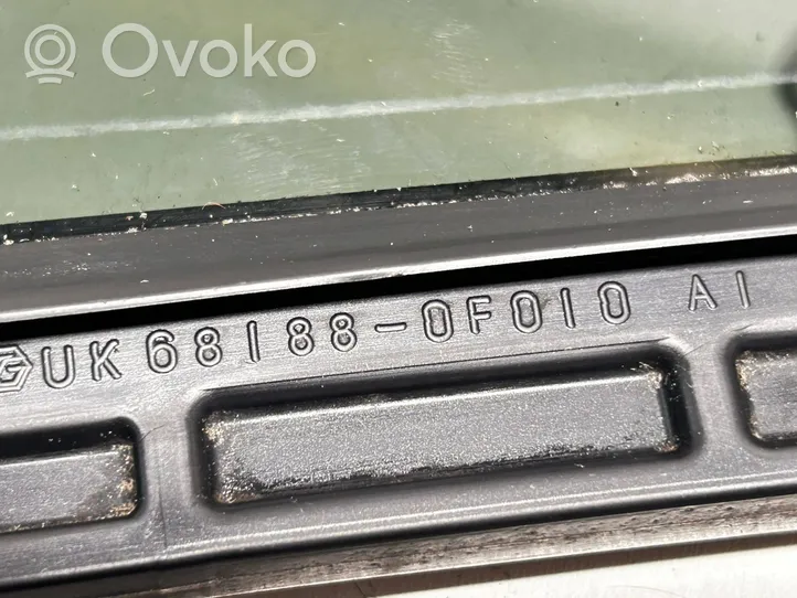 Toyota Verso Vetro del deflettore posteriore 681880F010