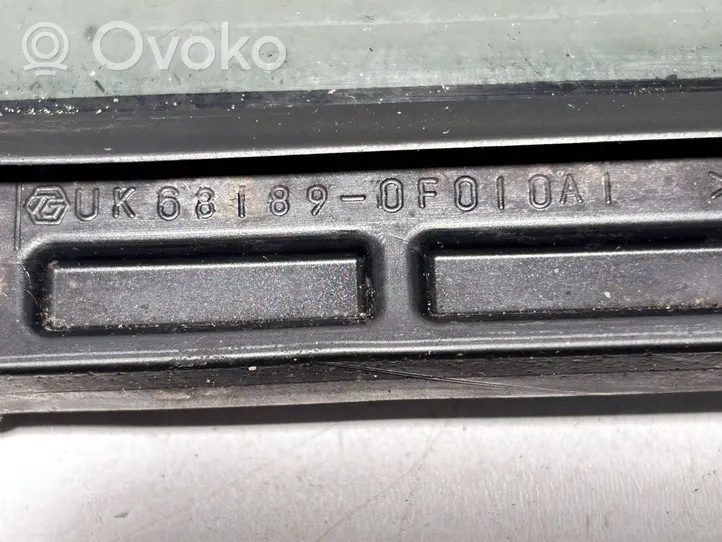 Toyota Verso Szyba karoseryjna drzwi tylnych 681890F010