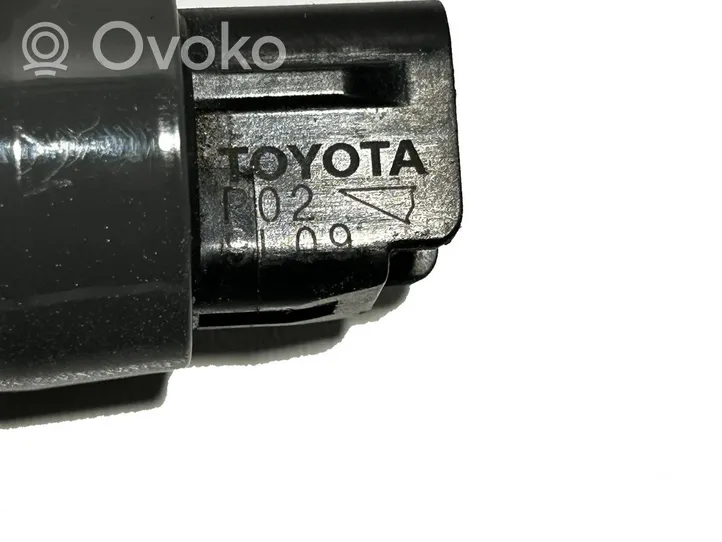 Toyota C-HR Eļļas spiediena sensors 8353012060