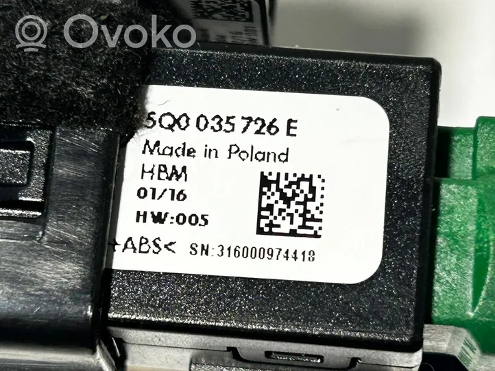 Skoda Superb B8 (3V) Gniazdo / Złącze USB 5Q0035726E