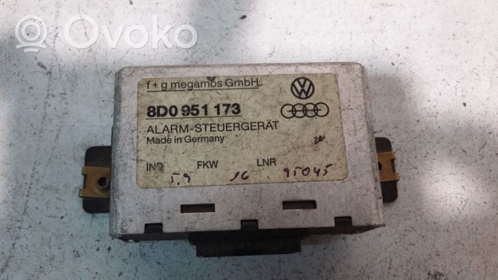 Audi A6 S6 C4 4A Sterownik / Moduł alarmu 8D0951173
