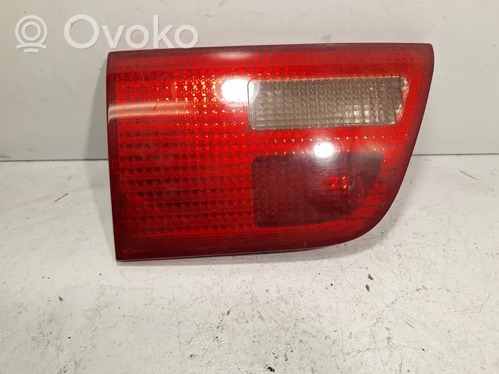 BMW X5 E53 Lampy tylnej klapy bagażnika 251611