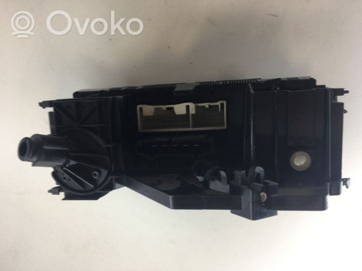 Skoda Octavia Mk1 (1U) Oro kondicionieriaus/ klimato/ pečiuko valdymo blokas (salone) 74361400