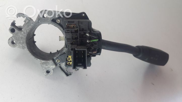 Mercedes-Benz E W210 Braccio tergicristallo faro 509110