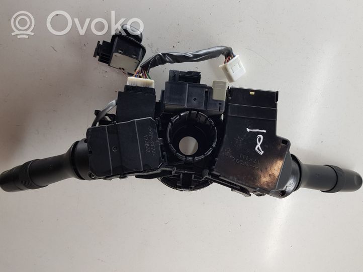 Lexus GS 300 350 430 450H Wiper turn signal indicator stalk/switch 17F111