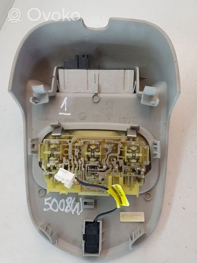 Peugeot 5008 Illuminazione sedili anteriori 96813700177