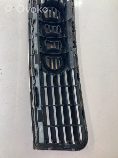 Audi A4 Allroad Grille calandre supérieure de pare-chocs avant 8E0853651F