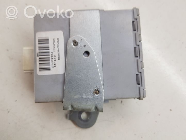 Toyota Corolla E120 E130 Oven keskuslukituksen ohjausyksikön moduuli 8974102050