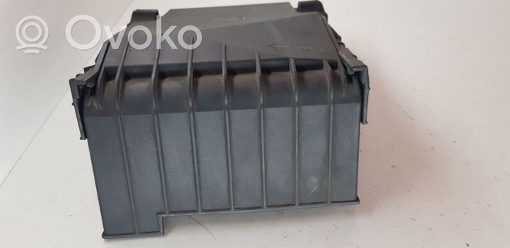 Seat Alhambra (Mk2) Fuse box cover 1K0937132F