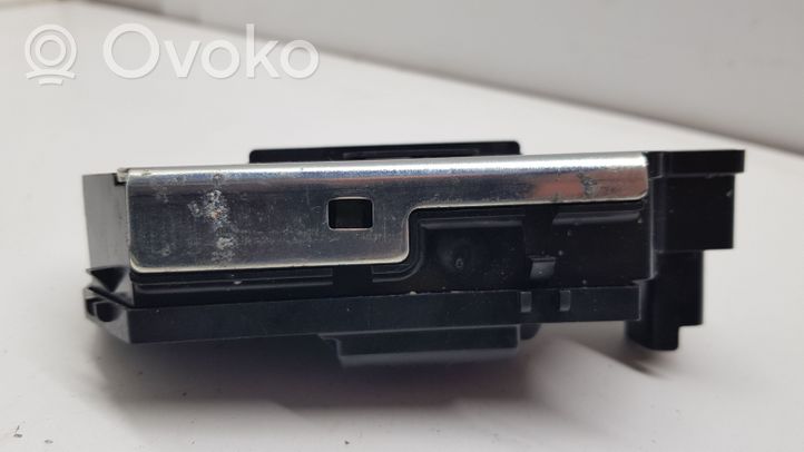 Citroen C4 II Zamek klapy tylnej / bagażnika 9684648680