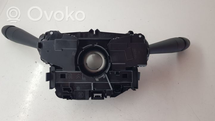 Citroen C4 II Pyyhkimen/suuntavilkun vipukytkin 98000242ZD