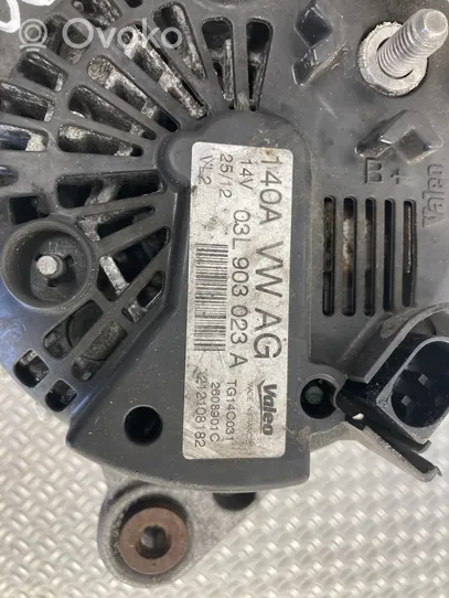 Volkswagen Touran II Generatore/alternatore 03L903023A