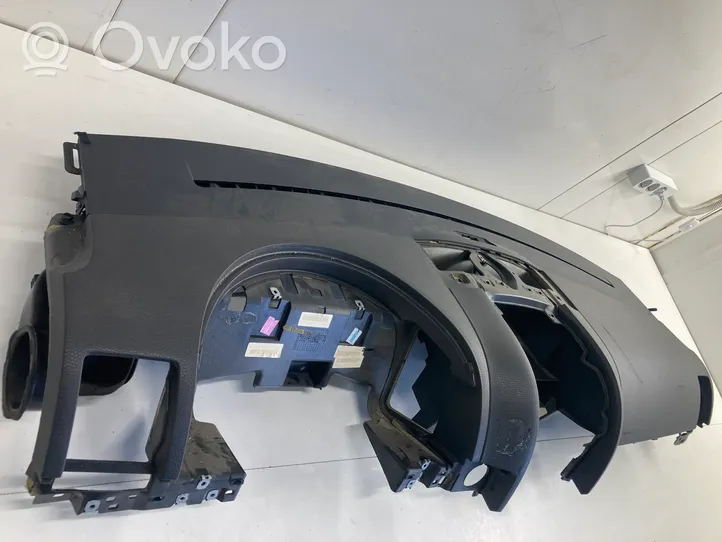 Volkswagen Touareg I Armaturenbrett Cockpit 7L6858451