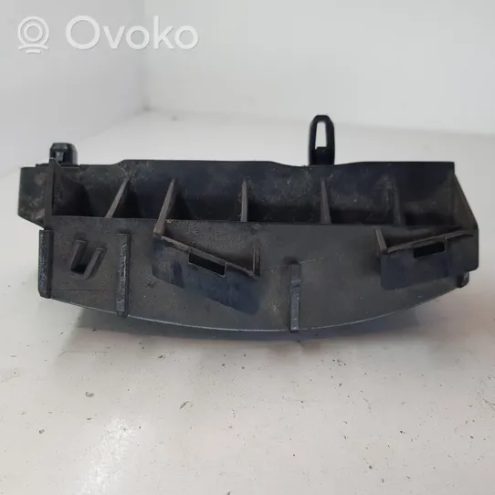 Toyota Avensis T270 Takapuskurin kannake 5256205060